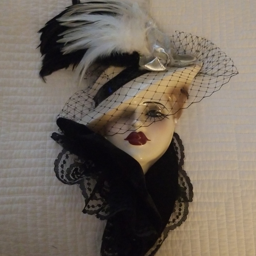 Beautiful Ladies Face Wall Hanging